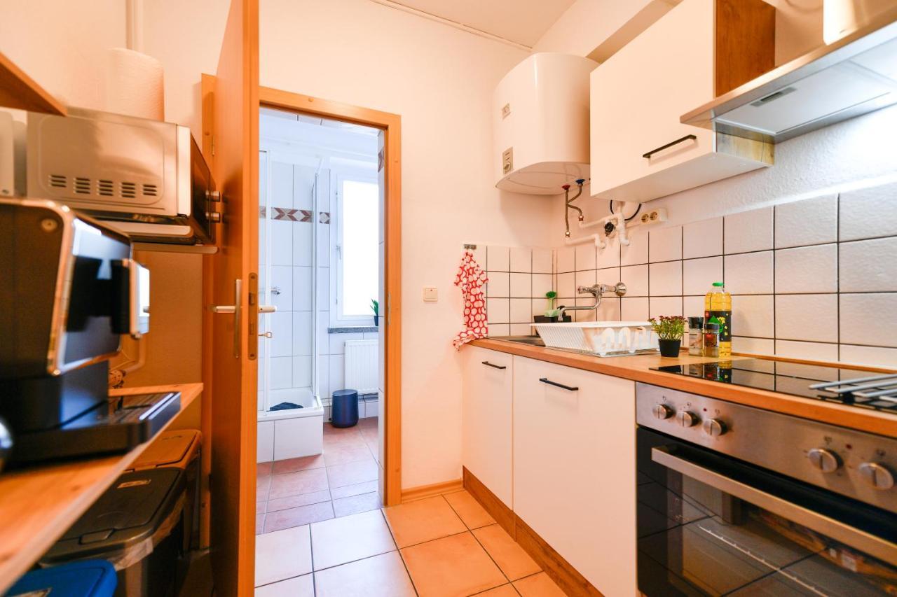 Apartment Fuerst-pueckler-apartment_bis 6 Personen_waschmaschine_kueche_2x Parkplaetze_terrasse_netflix