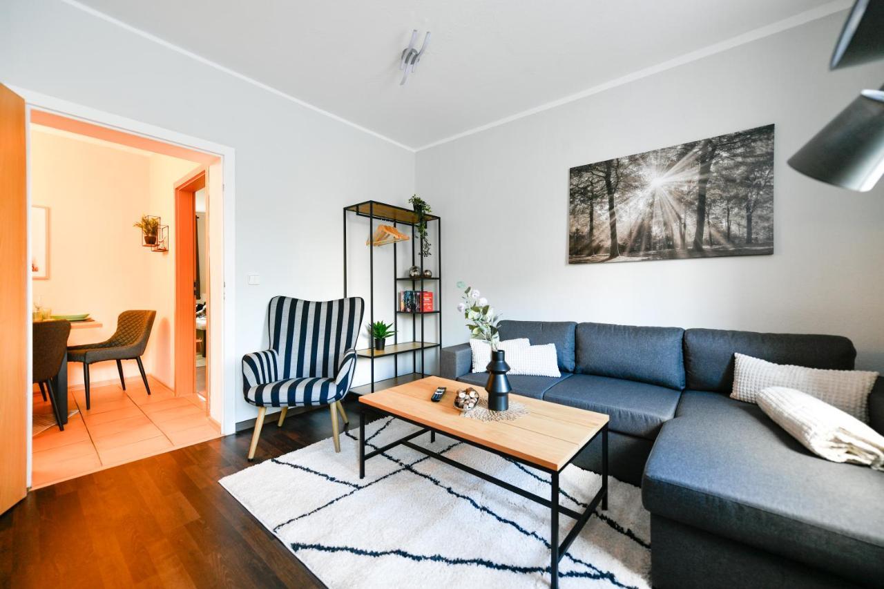 Fuerst-pueckler-apartment_bis 6 Personen_waschmaschine_kueche_2x Parkplaetze_terrasse_netflix Cottbus